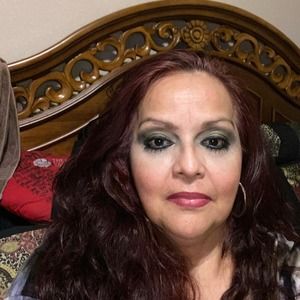 Meet your Posher, Violeta